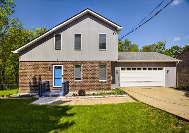 Homes for sale in Baldwin Boro, PA | 59 Hartl Ln, Baldwin Boro, PA 15227 | MLS# 1754387