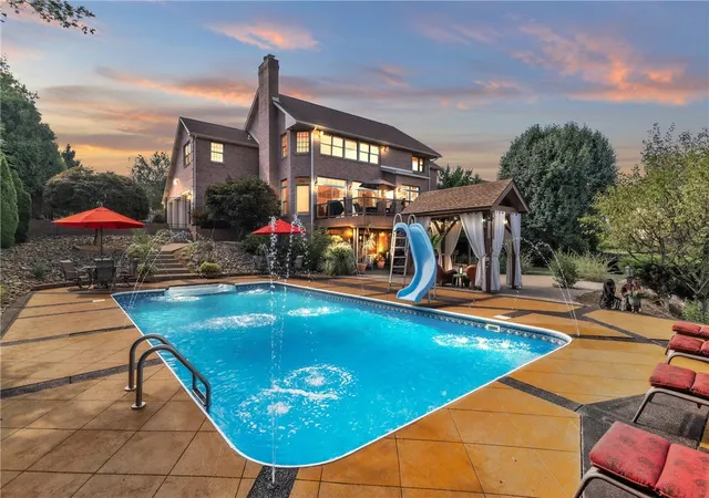 3rd image of 313 Stettler Dr, Jefferson Hills, PA 15025 | MLS# 1754211