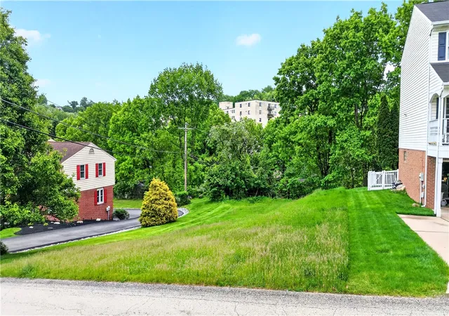 Homes for sale in Whitehall, PA | 0 Lantern Hill Dr, Whitehall, PA 15236 | MLS# 1754153