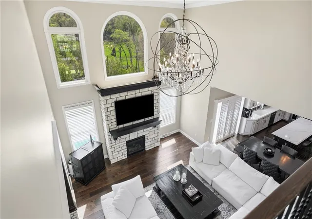 5th image of 306 Hedgerow Dr, Peters Twp, PA 15367 | MLS# 1754468