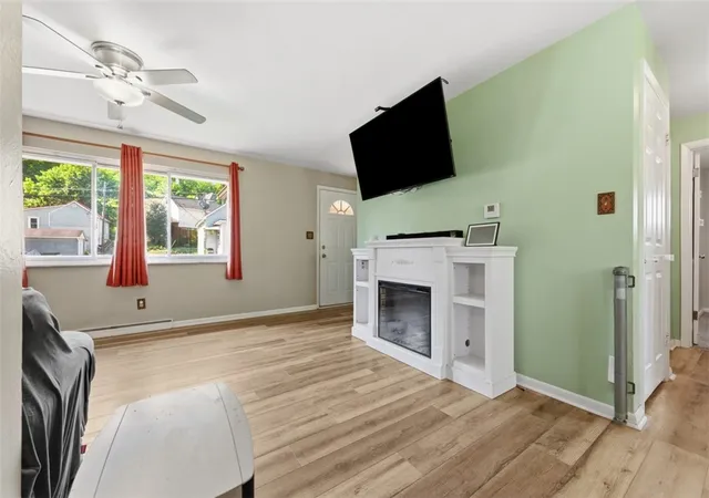 4th image of 214 Barr St, Canonsburg, PA 15317 | MLS# 1754040
