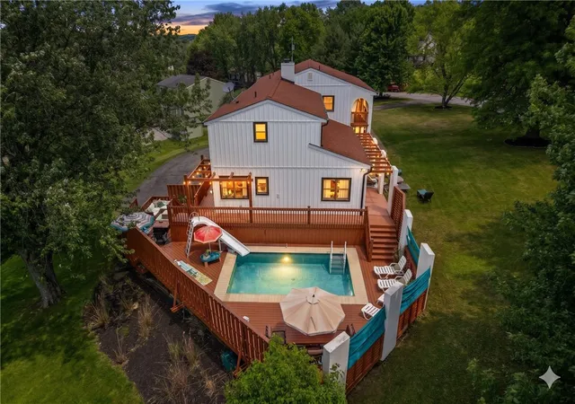 2nd image of 3031 Marie Dr, Hampton, PA 15044 | MLS# 1754248