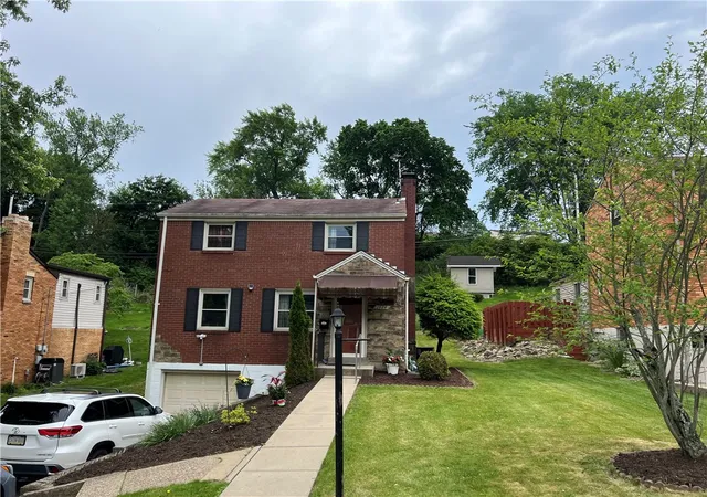 Homes for sale in Baldwin Boro, PA | 1424 Senior Dr, Baldwin Boro, PA 15227 | MLS# 1754542