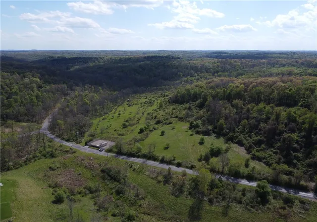 3rd image of 5679 N Montour Road, Gibsonia, PA 15044 | MLS# 1754345