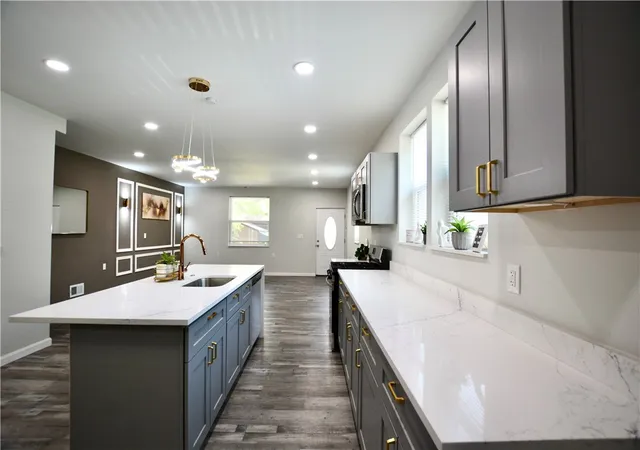 3rd image of 428 Donna St, Garfield, PA 15224 | MLS# 1754544