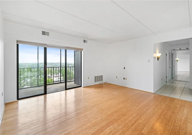 Homes for sale in Squirrel Hill, PA | 5600 Munhall Rd #606, Squirrel Hill, PA 15217 | MLS# 1754406