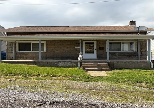 Homes for sale in Verona, PA | 204 University, Verona, PA 15147 | MLS# 1754431