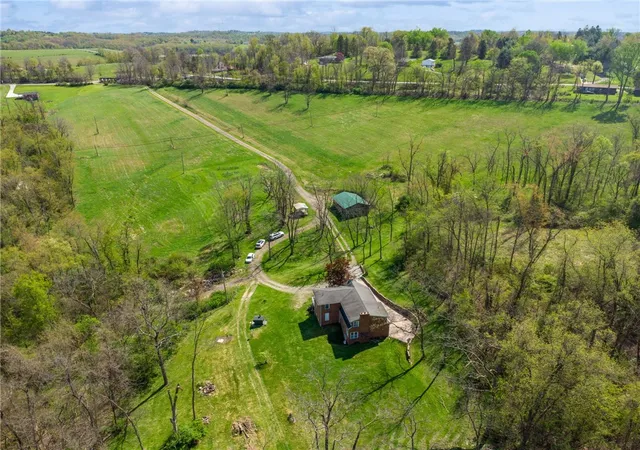 Photo 2 of Single family home for sale at 1925 S Main St, Washington, PA 15301 | MLS# 1754424 | Listing updated on 2026-07-10