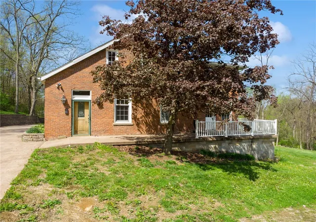 Photo 3 of Single family home for sale at 1925 S Main St, Washington, PA 15301 | MLS# 1754424 | Listing updated on 2026-07-10