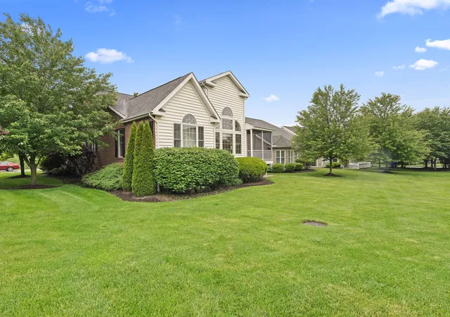 Homes for sale in Economy, PA | 232 Patriot Ln, Economy, PA 15042 | MLS# 1754700