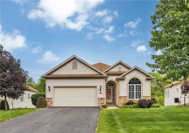 Homes for sale in New Sewickley Twp, PA | 721 Roosevelt Blvd, New Sewickley Twp, PA 15042 | MLS# 1752168