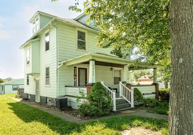 Homes for sale in New Castle, PA | 2402 Highland Ave, New Castle, PA 16105 | MLS# 1754444