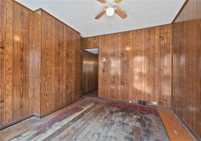 Photo 3 of Single family home for sale at 410 Orwell Way, Pittsburgh, PA 15224 | MLS# 1754731 | Listing updated on 2026-07-08