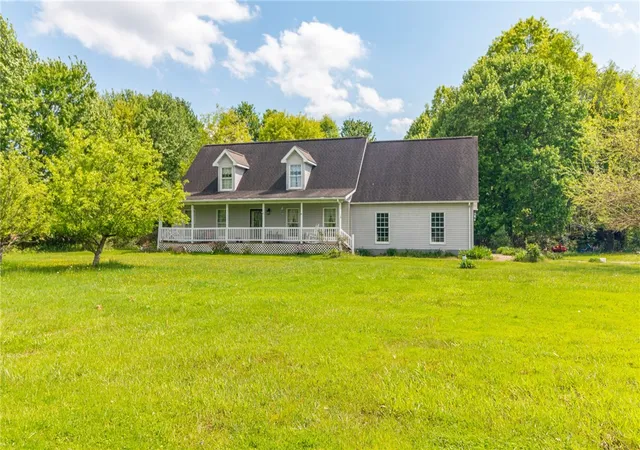 1st image of 164 Bradley Rd, Jackson Center Boro, PA 16133 | MLS# 1754748