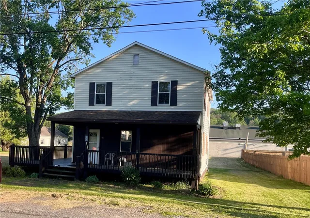 Homes for sale in Cowanshanock Twp, PA | 4048 4050 2nd St, Cowanshanock Twp, PA 16244 | MLS# 1754590