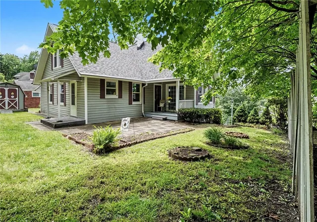 Photo 4 of Single family home for sale at 957 Orchard Ave, Greensburg, PA 15601 | MLS# 1754564 | Listing updated on 2026-06-03
