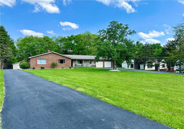 Homes for sale in Neshannock Twp, PA | 3442 Carmela Dr, Neshannock Twp, PA 16105 | MLS# 1754604