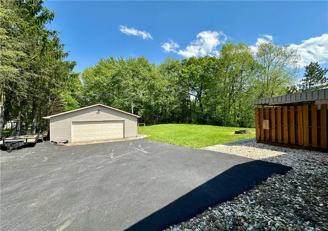 Homes for sale in Neshannock Twp, PA | 3442 Carmela Dr, Neshannock Twp, PA 16105 | MLS# 1754604