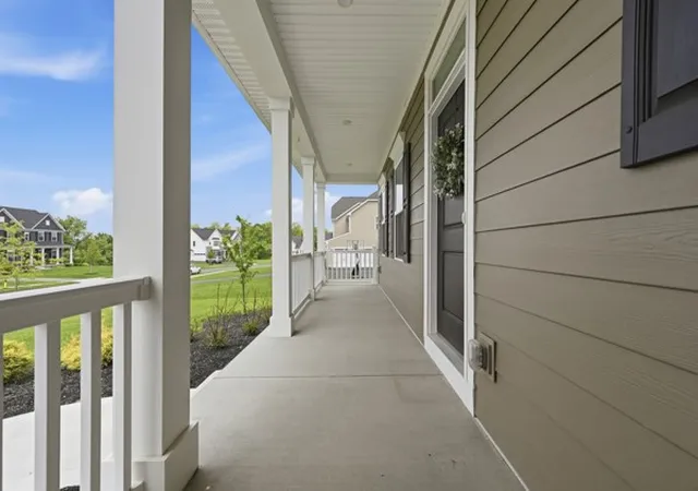 Photo 2 of Single family home for sale at 4042 Cross Crk Cir, Valencia, PA 16059 | MLS# 1754577 | Listing updated on 2026-06-15