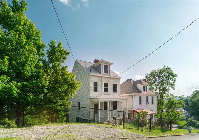 3rd image of 1037 Haller St, Brighton Heights, PA 15212 | MLS# 1754225