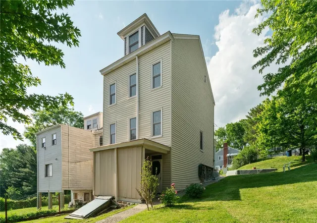 4th image of 1037 Haller St, Brighton Heights, PA 15212 | MLS# 1754225