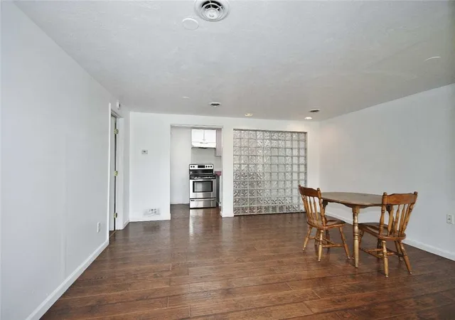Listing Photo 5 - Condo for sale in building located at 2102 W St, Homestead, PA 15120