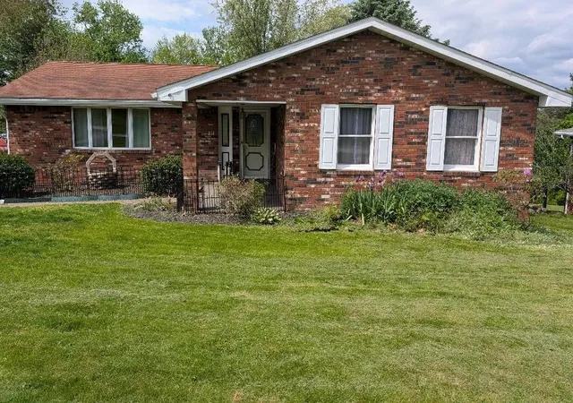 Homes for sale in City Of Washington, PA | 211 Laddie, City Of Washington, PA 15301 | MLS# 1754665