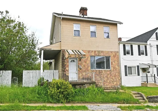 Photo 1 of Single family home for sale at 22 E Prospect Ave, Ingram, PA 15205 | MLS# 1754834 | Listing updated on 2026-08-31
