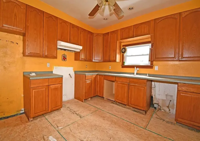 Photo 2 of Single family home for sale at 22 E Prospect Ave, Ingram, PA 15205 | MLS# 1754834 | Listing updated on 2026-08-31