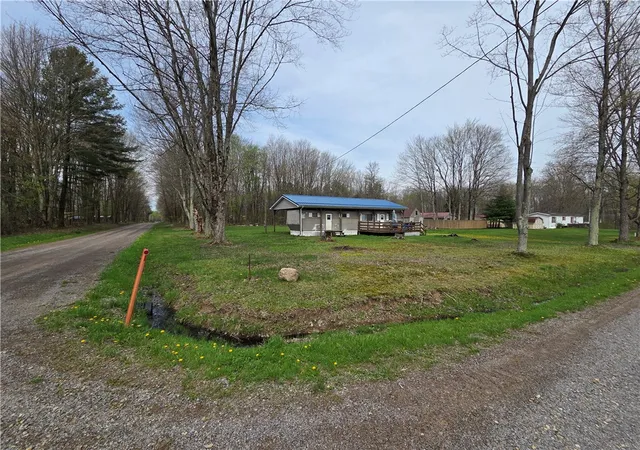 Homes for sale in Shenango, PA | 247/248/249 Ottawa Rd, Shenango, PA 16134 | MLS# 1754839