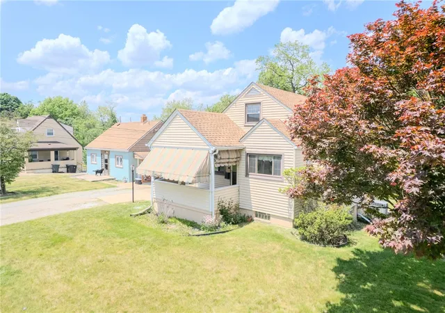 Homes for sale in N Versailles, PA | 629 3rd St, N Versailles, PA 15137 | MLS# 1754476