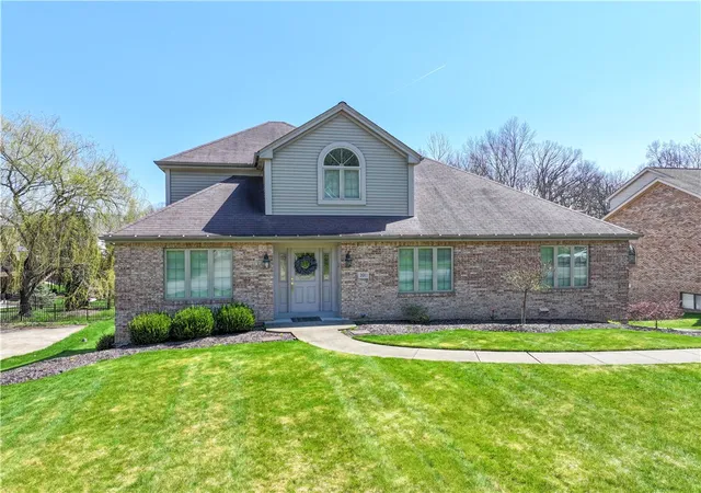 Homes for sale in South Fayette, PA | 2011 Fortune Ct, South Fayette, PA 15017 | MLS# 1754694