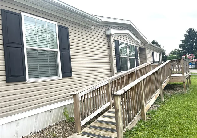 image of 126 York Rd, Cranberry Twp, PA 16066 | MLS# 1754923
