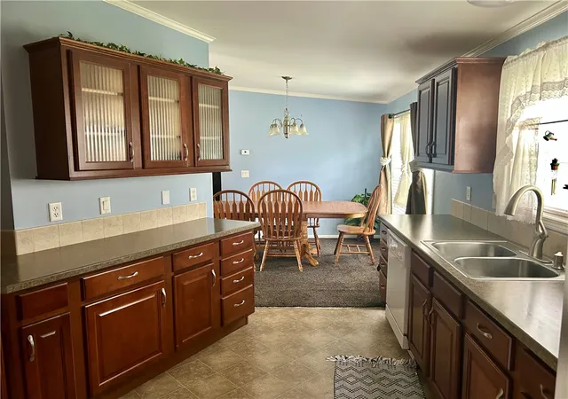 image of 126 York Rd, Cranberry Twp, PA 16066 | MLS# 1754923