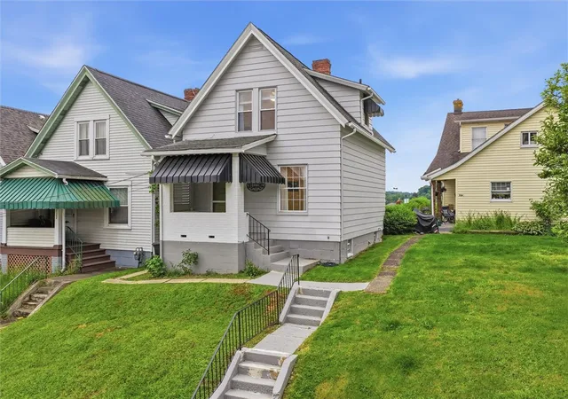 2nd image of 724 Saint Clair Avenue, Jeannette, PA 15644 | MLS# 1754750