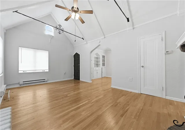 Photo 3 of House for sale at 3809 Beechwood Blvd, Pittsburgh, PA 15217 | MLS# 1754958 | Listing updated on 2026-10-01
