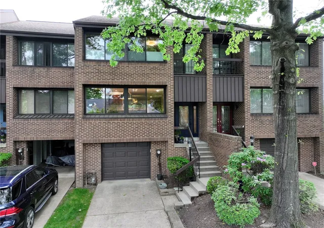 1st image of 1523 Merion Ln, Oakmont, PA 15139 | MLS# 1755010