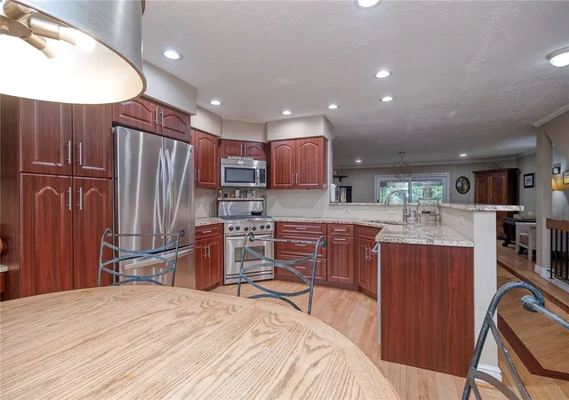 4th image of 1523 Merion Ln, Oakmont, PA 15139 | MLS# 1755010