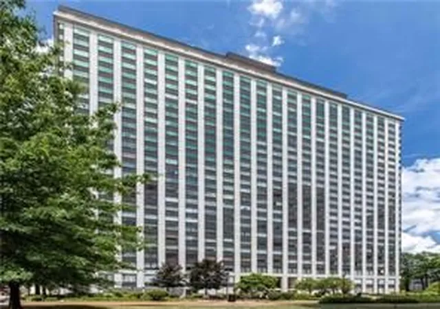 1st image of 320 Fort Duquesne Blvd #22A, Pittsburgh, PA 15222 | MLS# 1755030