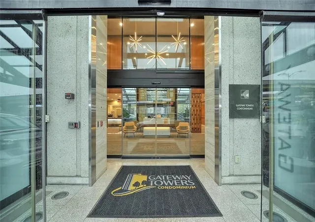 Photo 4 of Condo for sale at 320 Fort Duquesne Blvd #22A, Pittsburgh, PA 15222 | MLS# 1755030 | Listing updated on 2026-08-03