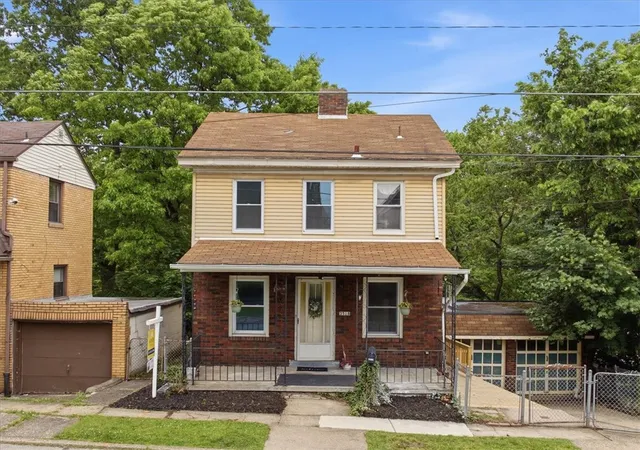 Homes for sale in Brighton Heights, PA | 3518 Corona St, Brighton Heights, PA 15212 | MLS# 1755040