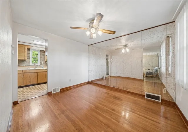 Homes for sale in Forest Hills Boro, PA | 115 Williams Pl, Forest Hills Boro, PA 15221 | MLS# 1754745