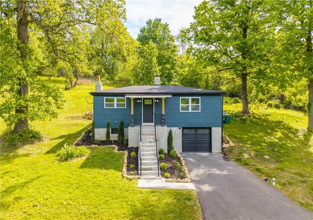 Homes for sale in South Fayette, PA | 933 Boyce Rd, South Fayette, PA 15017 | MLS# 1755037
