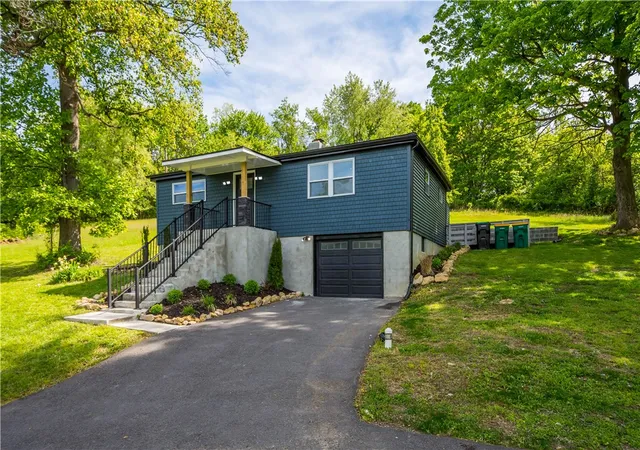 Homes for sale in South Fayette, PA | 933 Boyce Rd, South Fayette, PA 15017 | MLS# 1755037