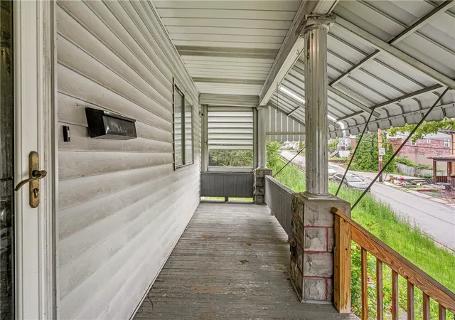 3rd image of 1817 Woodward Ave, Brookline, PA 15226 | MLS# 1754378
