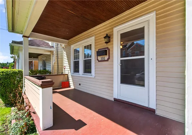 Homes for sale in Ingram, PA | 101 Schley Ave, Ingram, PA 15205 | MLS# 1754152
