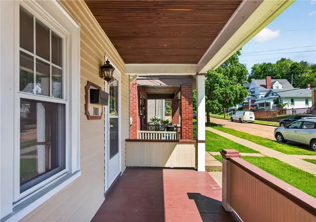 Homes for sale in Ingram, PA | 101 Schley Ave, Ingram, PA 15205 | MLS# 1754152