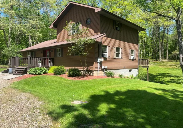 Homes for sale in Green Twp, PA | 121 Pitts Rd, Green Twp, PA 16134 | MLS# 1755124