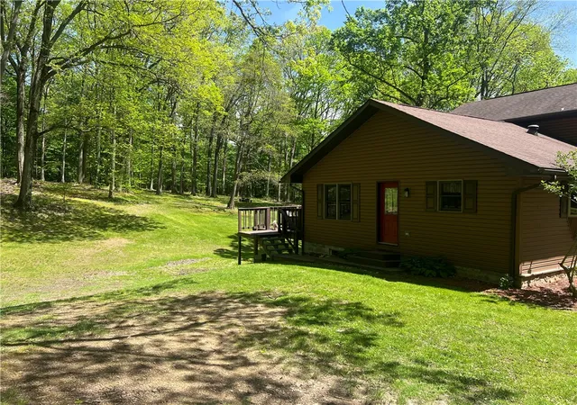 Homes for sale in Green Twp, PA | 121 Pitts Rd, Green Twp, PA 16134 | MLS# 1755124