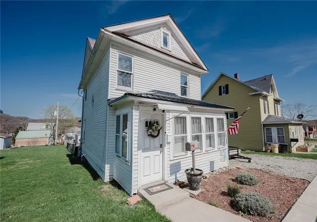 Homes for sale in Cherryhll Twp/clymer, PA | 520 Hancock St, Cherryhll Twp/clymer, PA 15728 | MLS# 1755151